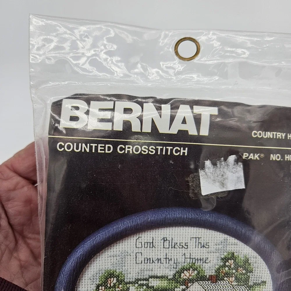 Vtg 1986 Bernat Counted Cross-stitch Country Home #H00647 New Sealed